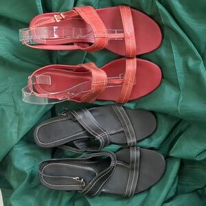 2 pair vintage White Mountain heels